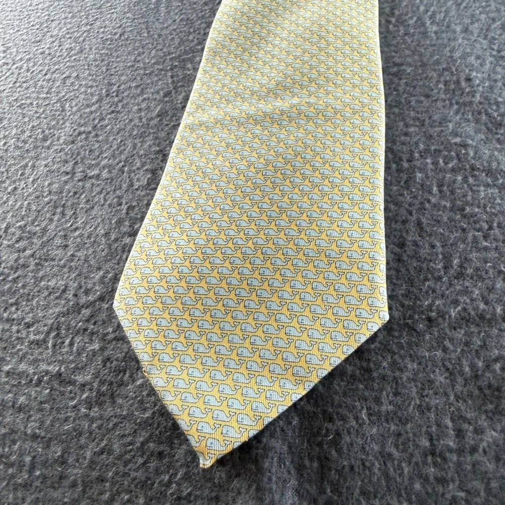Vineyard Vines Tie Mens OS Yellow Whale Print Silk Preppy Nautical Hand Made USA